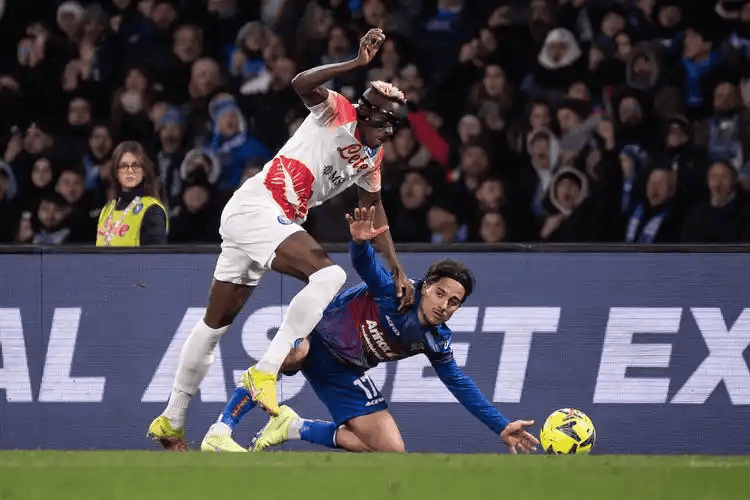 关于那不勒斯意甲击败萨索洛克瓦拉茨赫利亚远射破门的信息