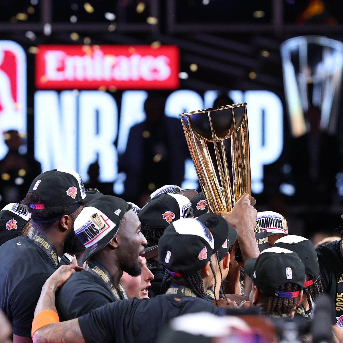 S15下注网站_主场攻势如潮，比分持续扩大