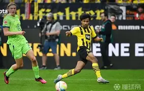 包含多特蒙德德甲击败柏林联合阿德耶米突破建功的词条